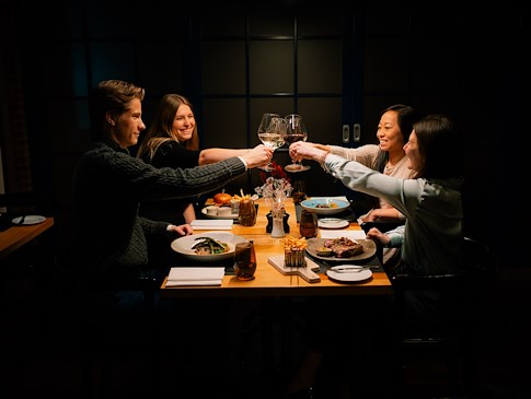 UNLOCK DINING REWARDS